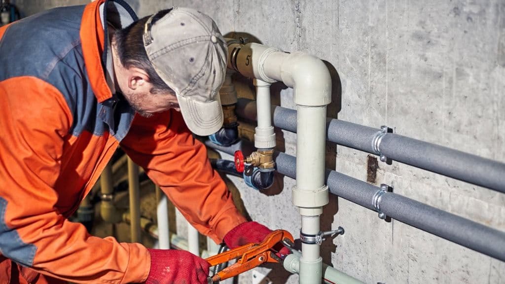 Common Industrial Pipe Installation Mistakes (and How to Avoid Them)