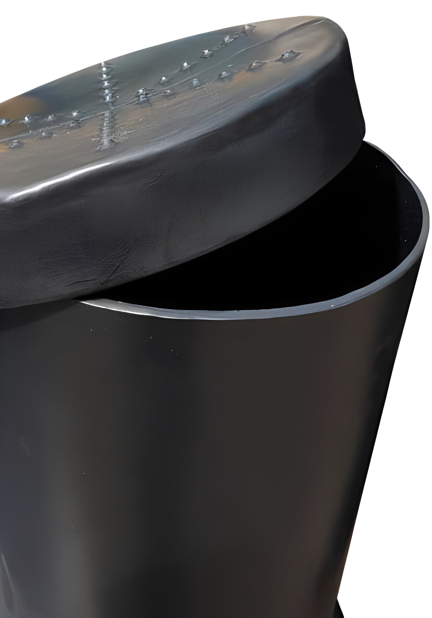 1000 Litre Underground Water Tank with a removable lid, showcasing robust construction for durable water storage.