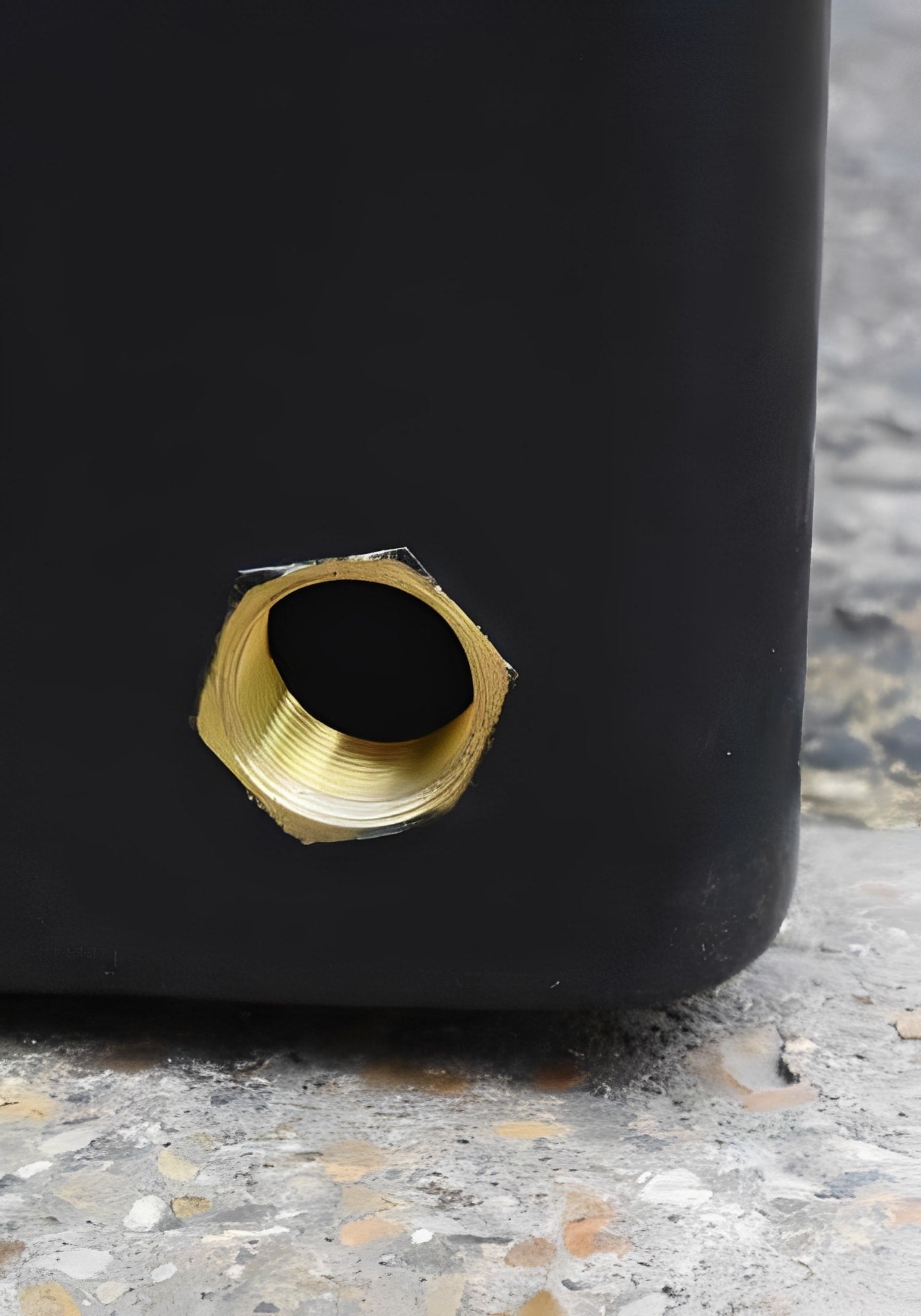 Close-up of the outlet fitting on a 1000 Litre Water Tank Layflat - Non-potable, showcasing durability and design.