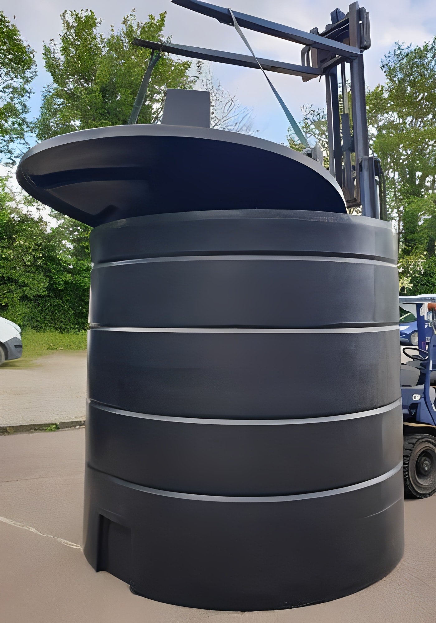 15,000 Litre Total Access Water Tank with removable lid for easy maintenance and high-capacity water storage.